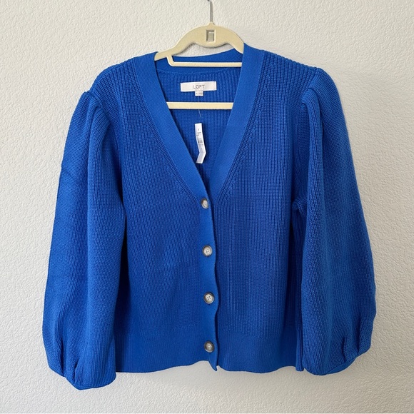 NWT LOFT 💙 Ribbed Pleated Shoulder V-Neck Cardigan - Picture 2 of 6